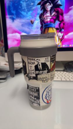 Tumbler with handle