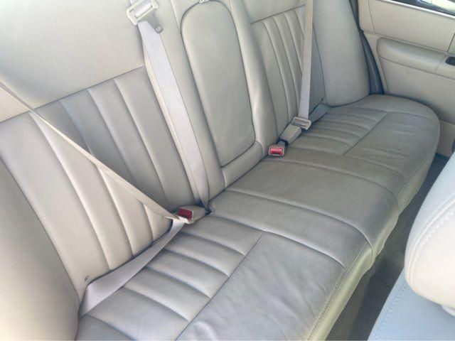 2005 Lincoln Town Car