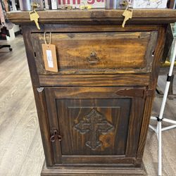 Rustic Wooden Nightstand with Carved Cross / Mesita de Noche Rústica con Cruz Tallada