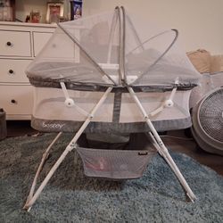 Besrey Portable Baby Bassinet