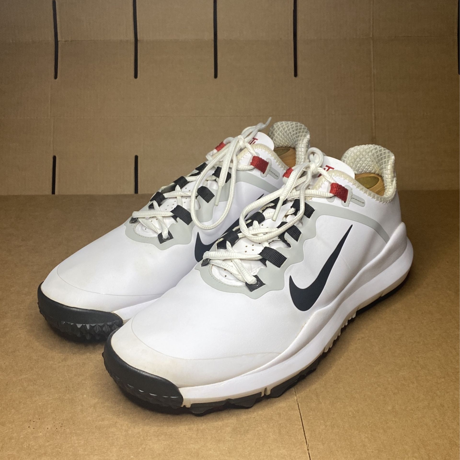 Nike Tiger Woods TW13 Golf Shoes White Red Men's Sz 11.5
