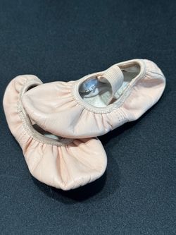 Toddler Ballet Slippers (Size 8)