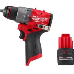 Milwaukee M12 FUEL 12V Lithium-lon Brushless Cordless 1/2 in. Hammer Drill w/ High Output 2.5Ah Batt