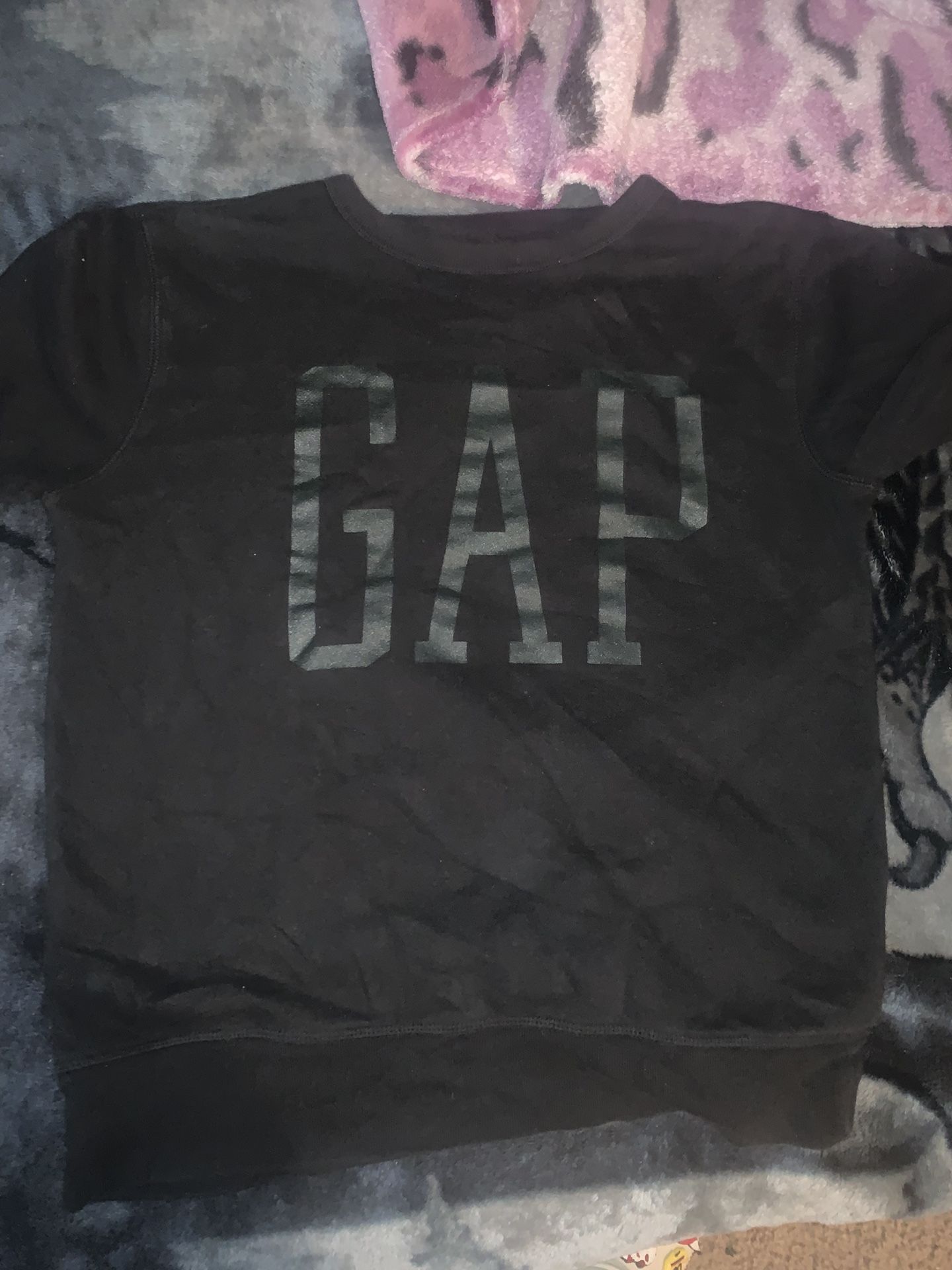 Gap Sweater (15$)