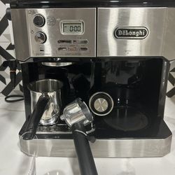 DeLonghi Coffee Maker 