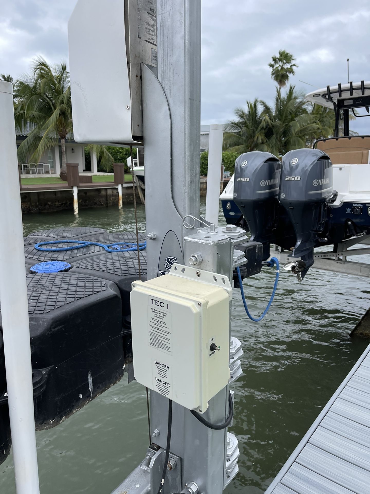 Swinger Jet Ski lift for Sale in Miami, FL OfferUp