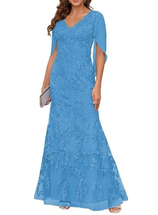 New Elegant Blue Lace Evening Gown