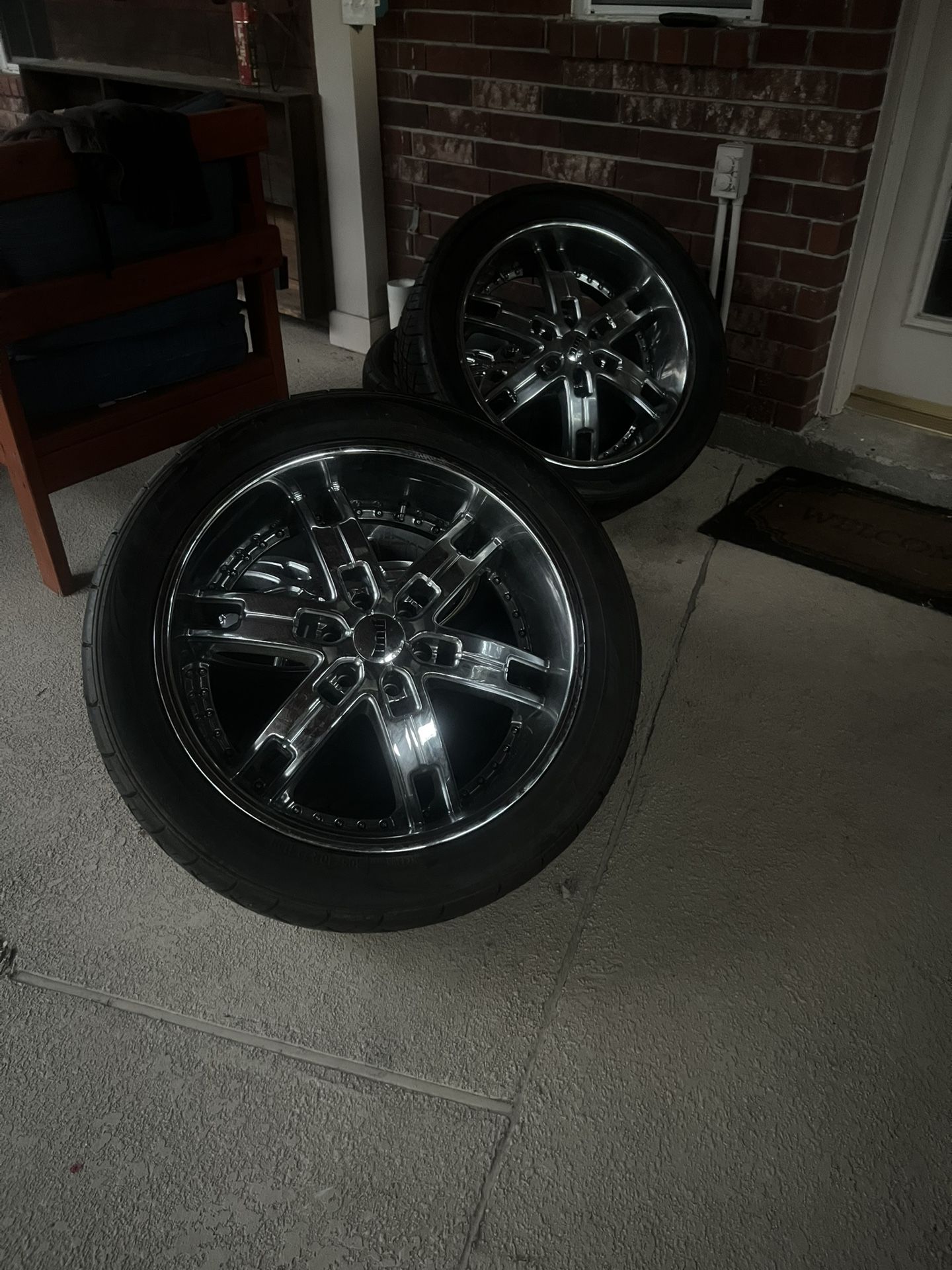 Rines 22 Llanta Semi Nueva