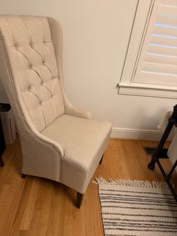 Set of 2 Elegant Tufted Wingback Dining / Accent Chairs – Beige Linen