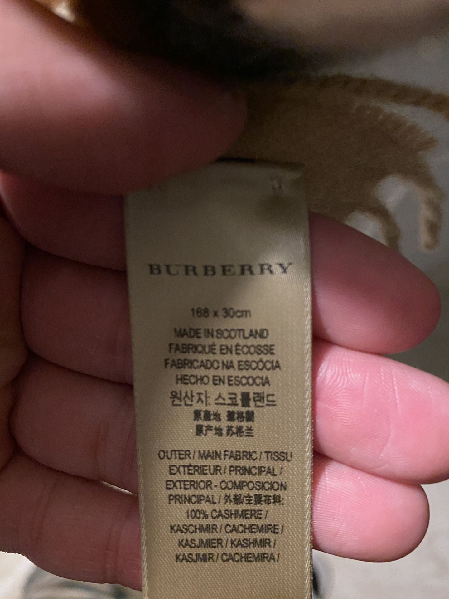 Brand new Burberry scarf SALE ASAP
