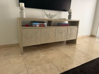 Media Console