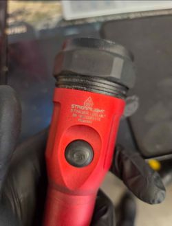 Streamlight HL flashlight