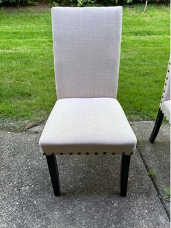 Dining room chairs (4)