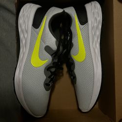 Nike Revolution 6 NN. $30