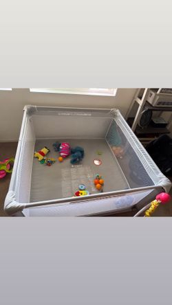 Regalo Soft Sided Playpen for Babies