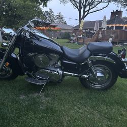VERY  LOW MILEAGE!! 2003 Kawasaki Vulcan 1600 Classic Motorcycle 