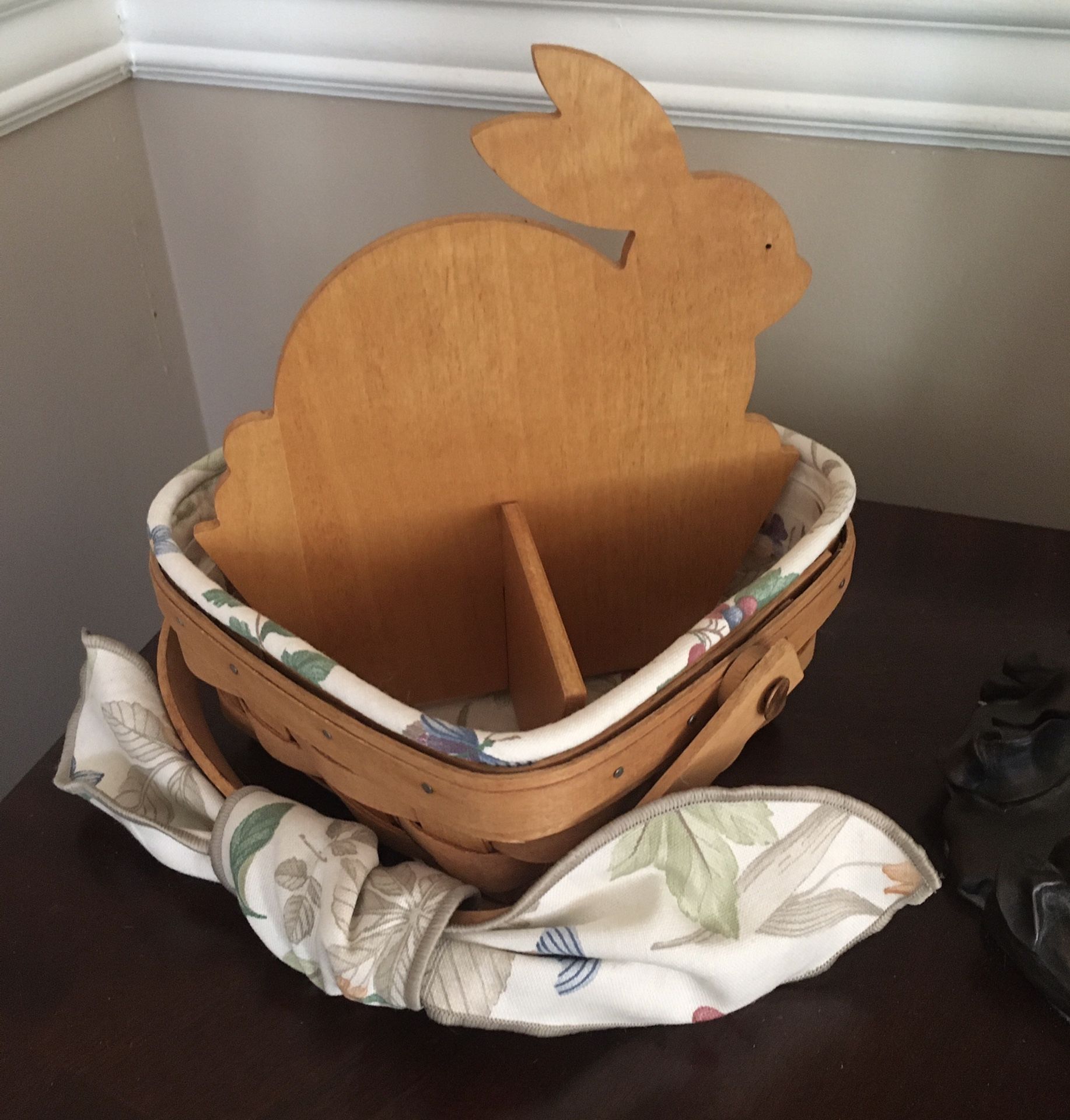 Longaberger Basket Combo With Wooden Bunny