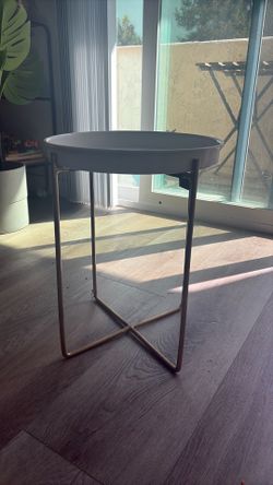 Target white and gold metal plant stand