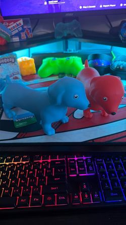Squeeezy Dogs