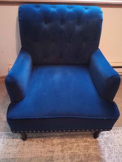 Navy blue velvet accent chair
