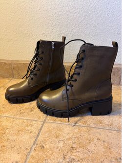 New women's boots size 9 $30