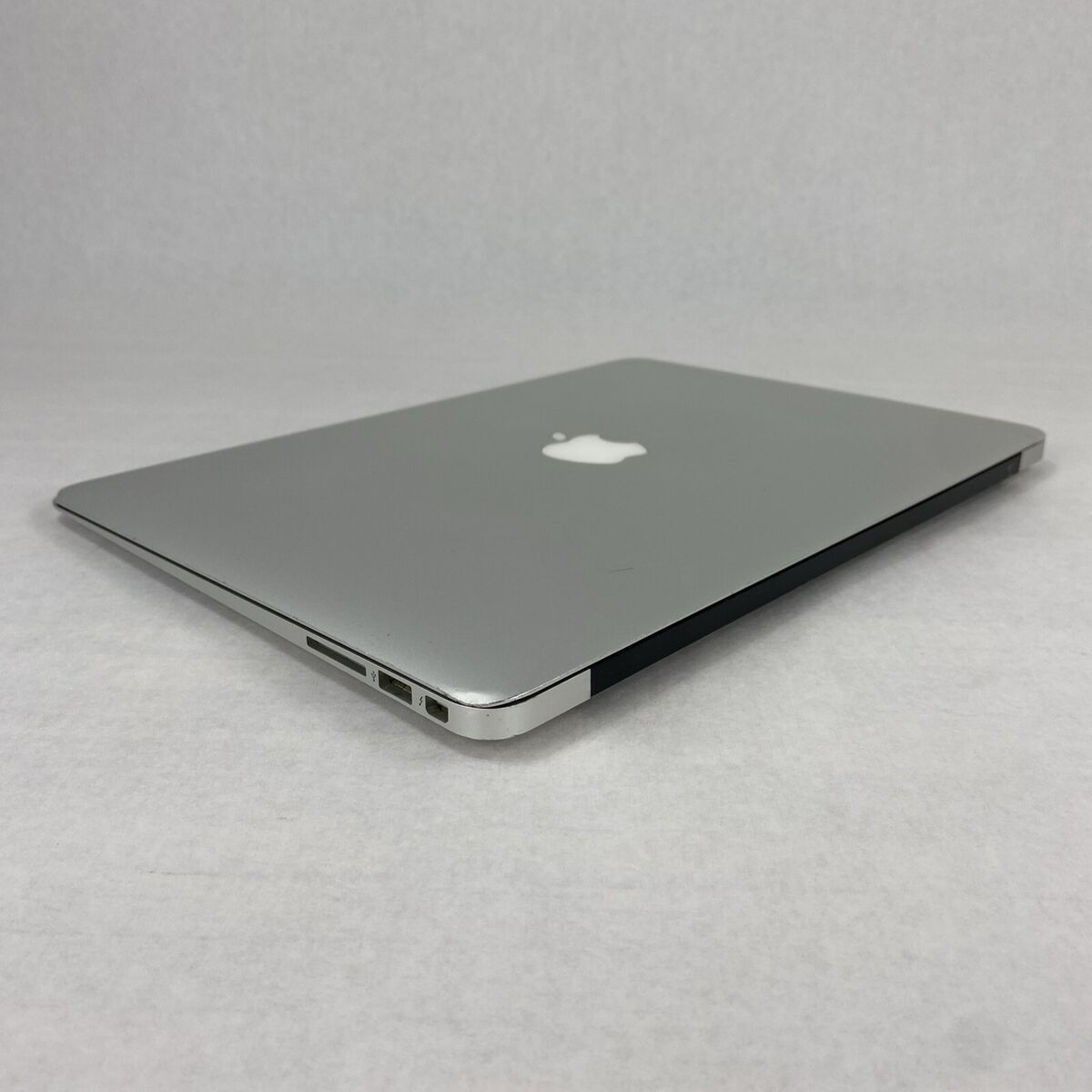 Apple MacBook