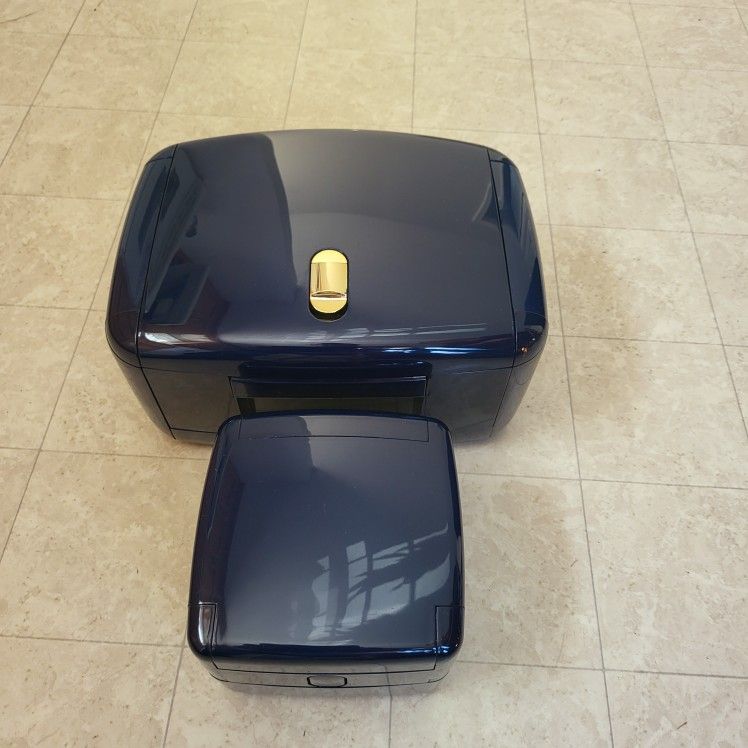 2 The Jewel Kit Jewelry Storage Compartments 