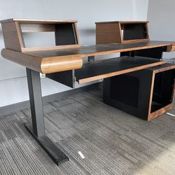 ARGOSY CONSOLE - Studio Desk