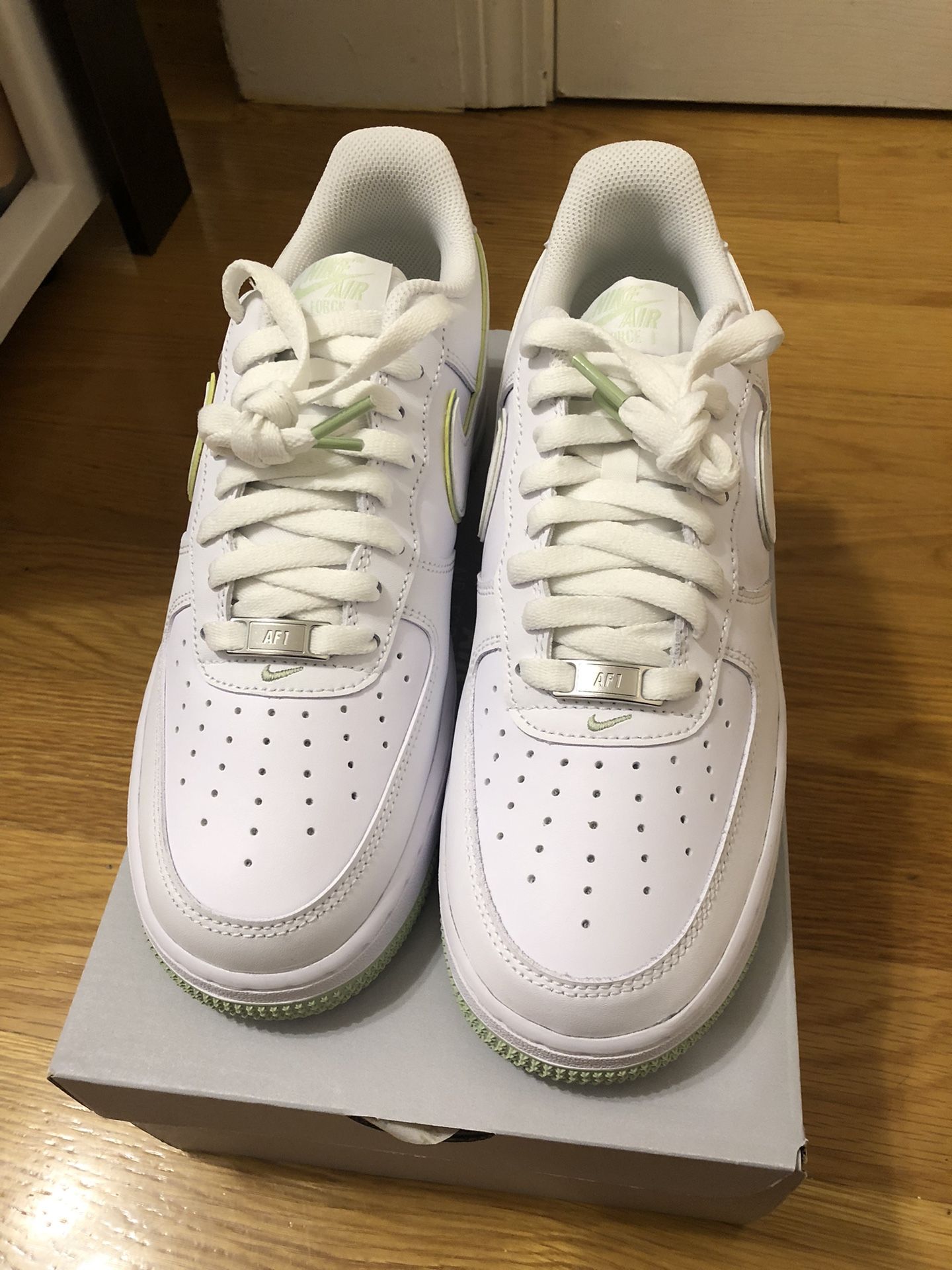 Nike Air Force 1 Low Honey Dew