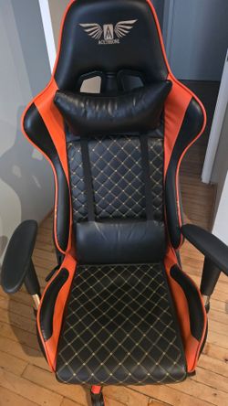 PC gaming/office chair