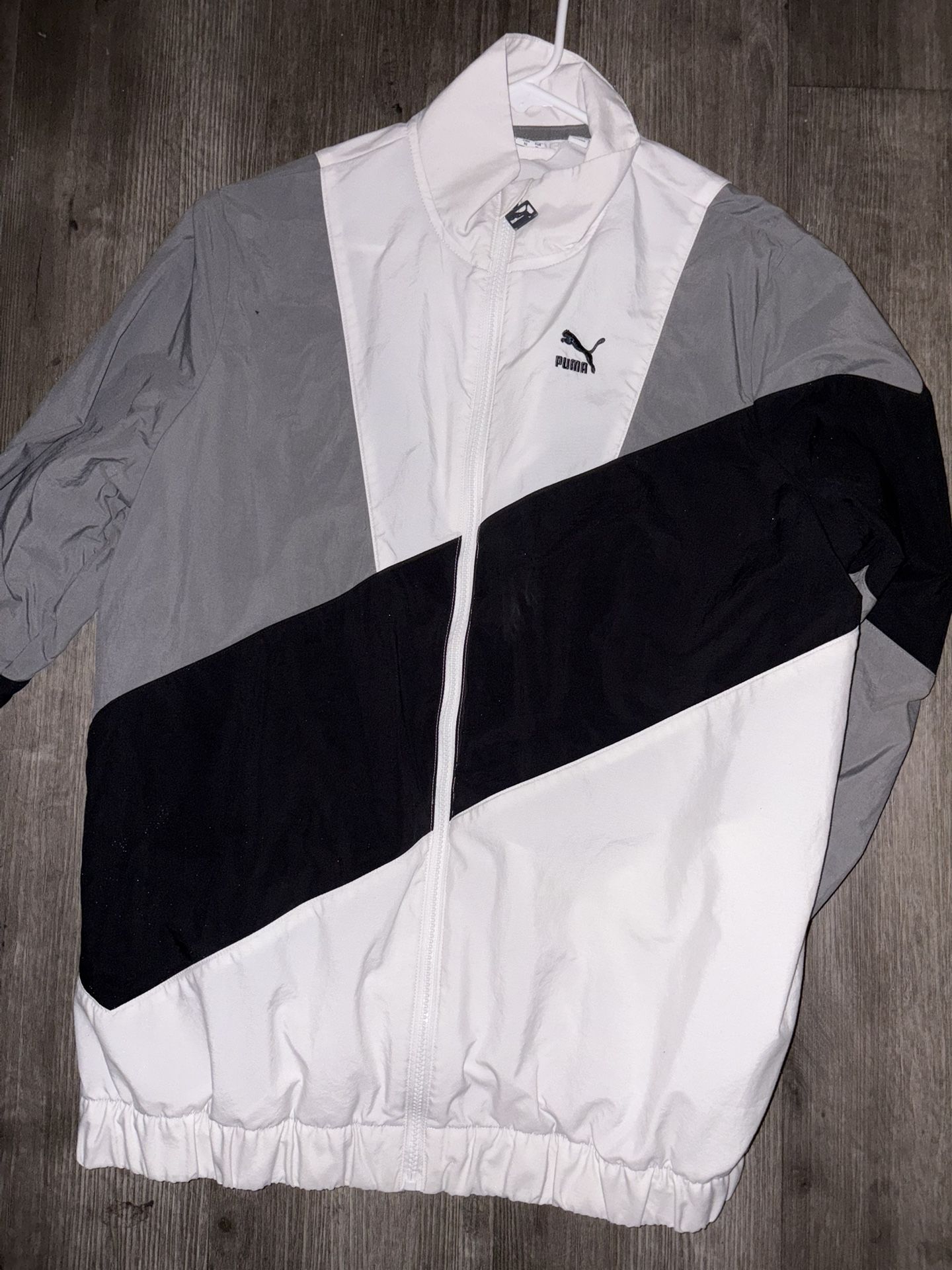puma collared sweater size XL fits like L
