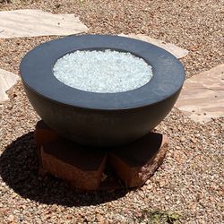 Black Metal Fire Bowl With Glass Pieces 