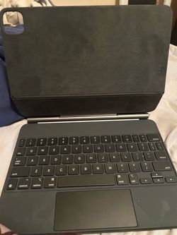 Apple Magic Keyboard for iPad Pro