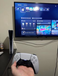 PS5 slim like new 1TB digital