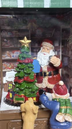 Christmas Village Building, Santa's Toy Shop with Christmas Music,
