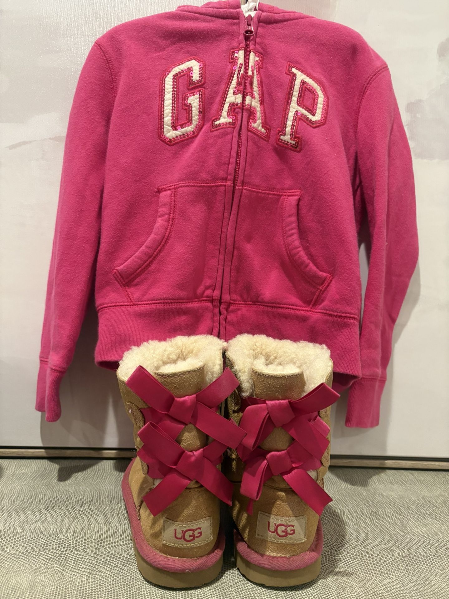 Gap Zip Up Baby Hoddie Pink With UGG Bailey Pink Bow Girl Size:12