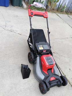 Milwaukee
M18 FUEL Brushless Cordless 21 in. Walk Behind Dual Battery Self-Propelled Mower (Tool-Only)