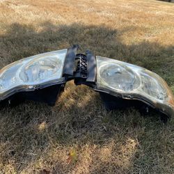 2004 Dodge ram 2500 OEM Headlight Assemblies