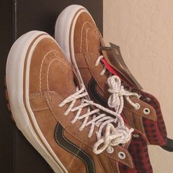 Men's VANS SK8-HI MTE-1 Boot  Size 7 NEW