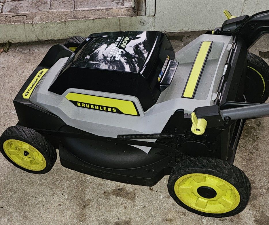 Ryobi 40V HP Brushless 20" SELF- PROPELLED LAWN MOWER