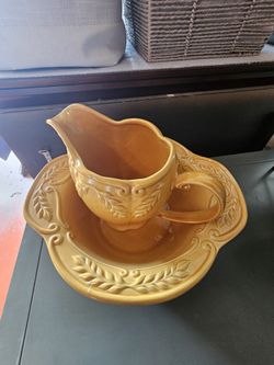 Pfaltzgraff decorative bowl and pitcher