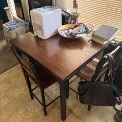 Black High-Top Table with 2 Chairs – Square Top