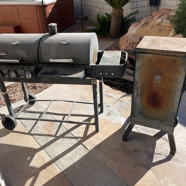 Brinkman Grill BBQ Gas / Charcoal Combo & Vertical Smoker for Sale in