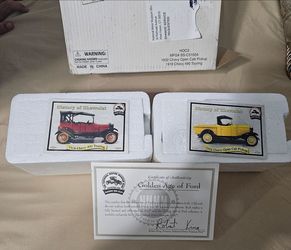 Set Nacional Motor Museum Mint 1:32 - Chevy 1918 and 1932 + Certificates