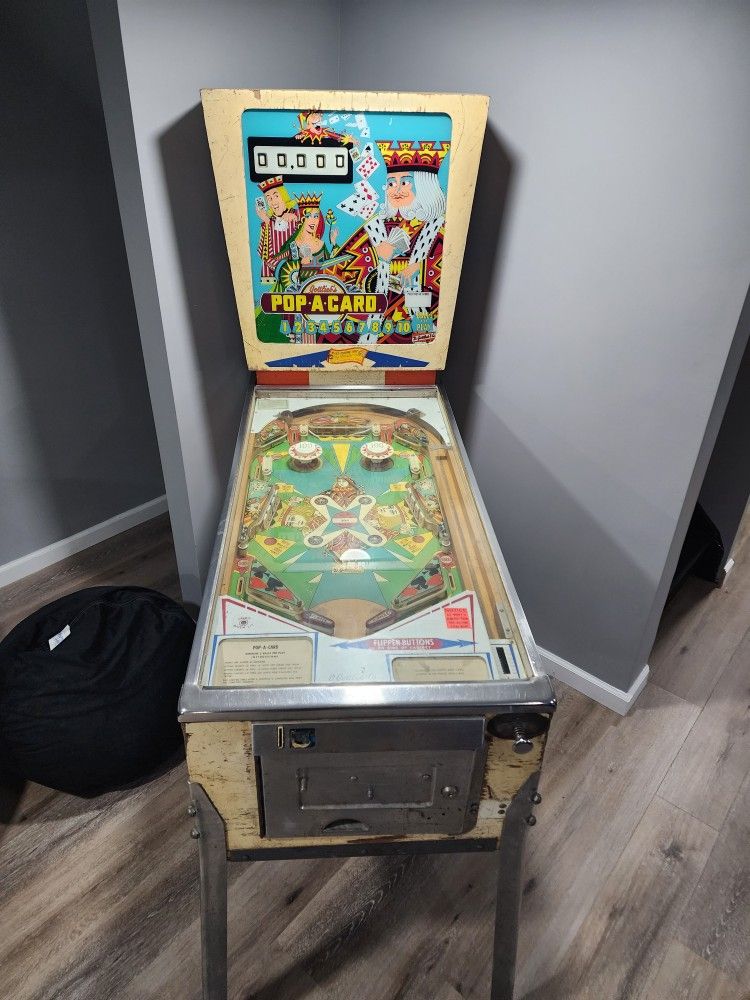 Vintage Pinball Machine For Sale