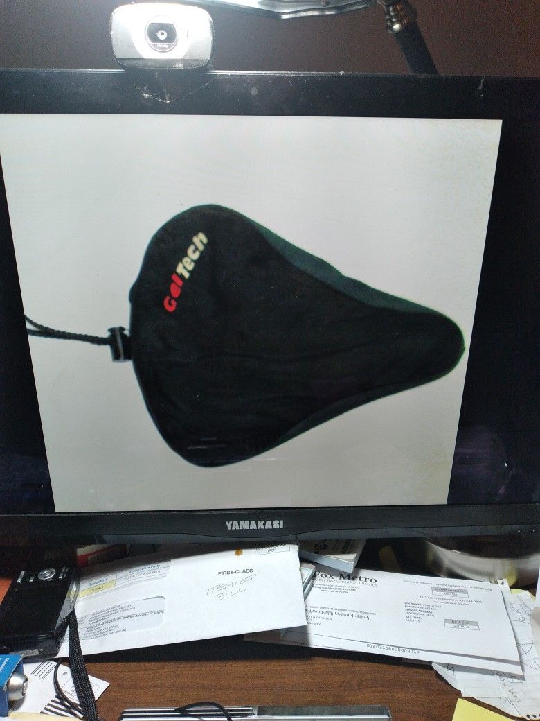 V E L O Geltech Thick Gel Bicycle Seat Cover Bike Effort