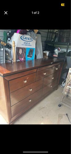 Dresser