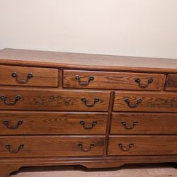 A Hitchcock Dresser