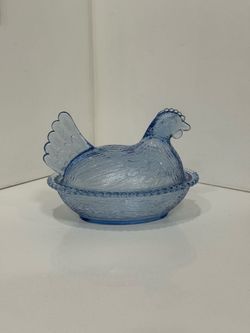 Vintage Indiana Blue Glass Hen on Nest Dish Lidded Candy Bowl Covered Pressed Glass