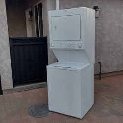 Stackable Washer Gas Dryer 